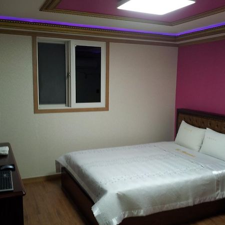 Guangju Hotel Banana Gwangju Metropolitan City Exterior foto