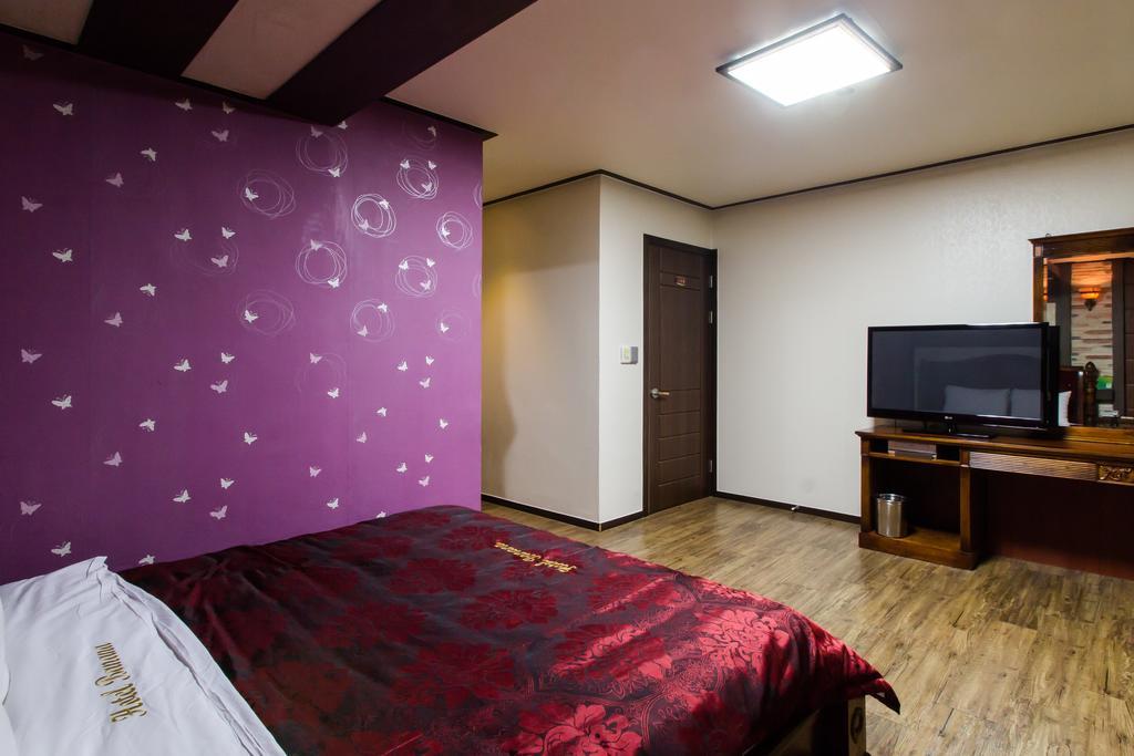 Guangju Hotel Banana Gwangju Metropolitan City Exterior foto