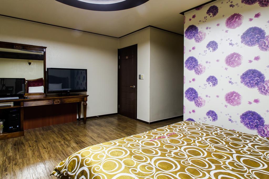 Guangju Hotel Banana Gwangju Metropolitan City Exterior foto