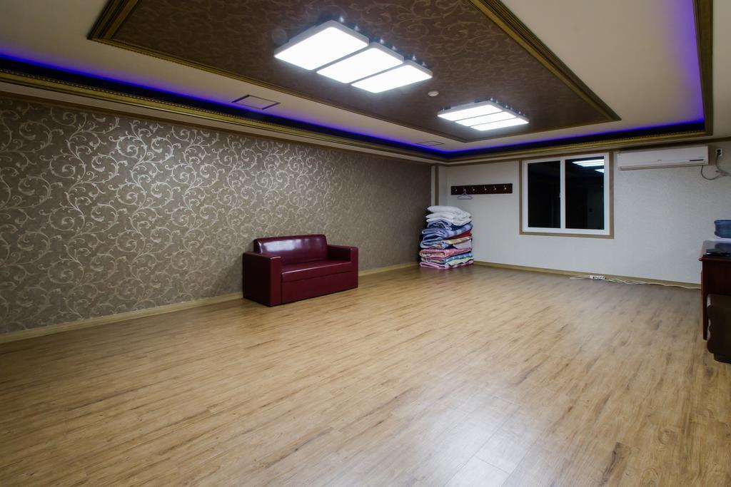 Guangju Hotel Banana Gwangju Metropolitan City Exterior foto