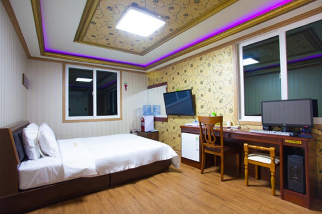 Guangju Hotel Banana Gwangju Metropolitan City Exterior foto
