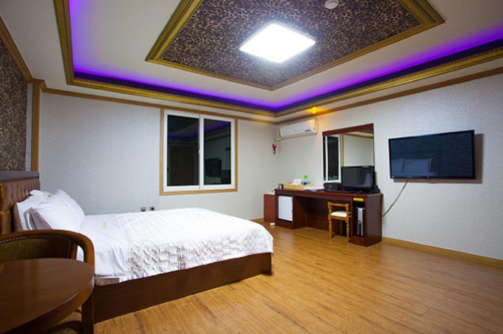 Guangju Hotel Banana Gwangju Metropolitan City Exterior foto