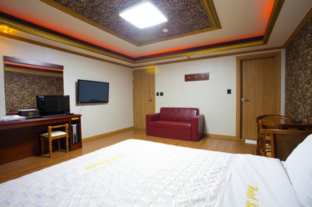 Guangju Hotel Banana Gwangju Metropolitan City Exterior foto