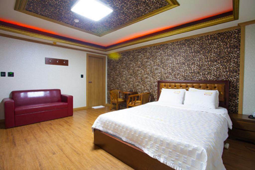 Guangju Hotel Banana Gwangju Metropolitan City Exterior foto